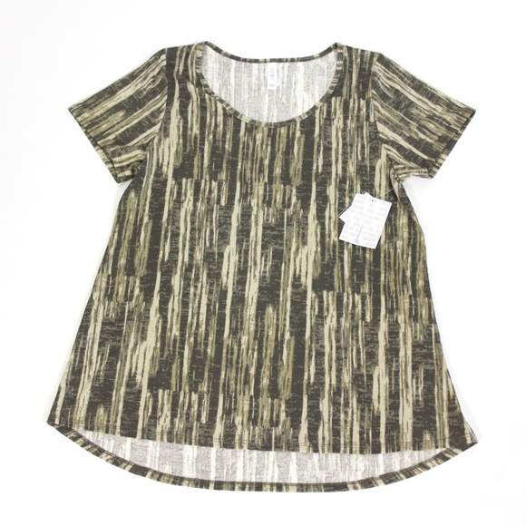 LuLaRoe Tops - NWT Classic T {LuLaRoe}